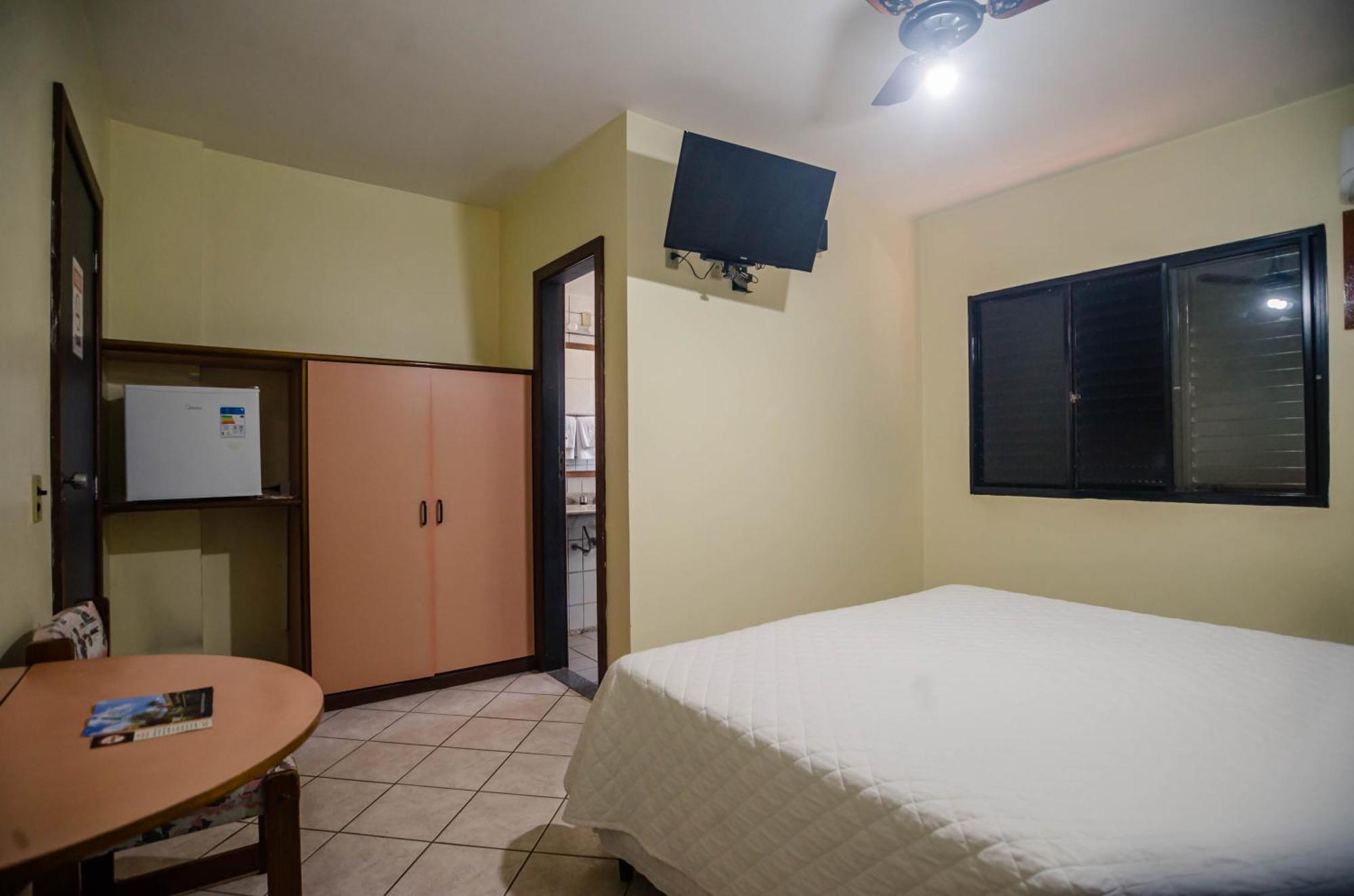 Alpes Hotel Venda Nova do Imigrante Esterno foto
